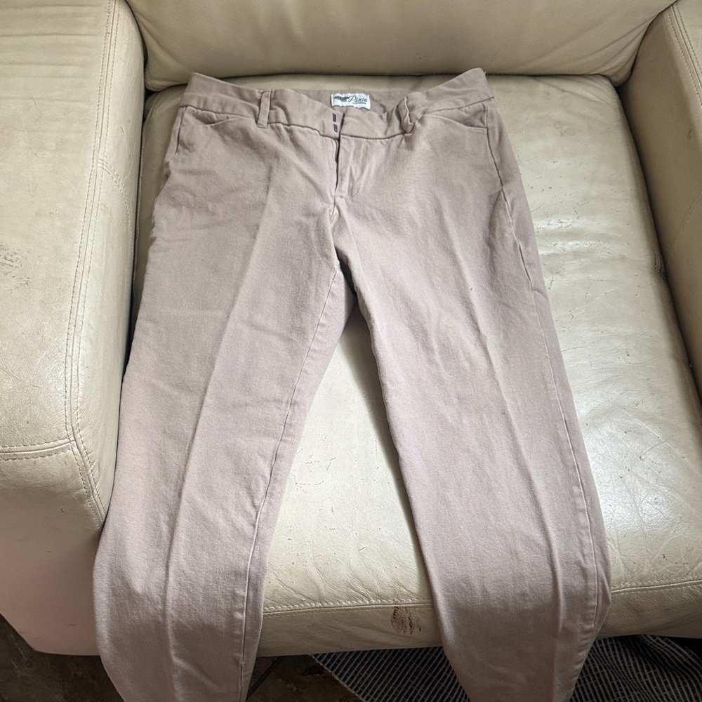 Old Navy Khaki Pants
